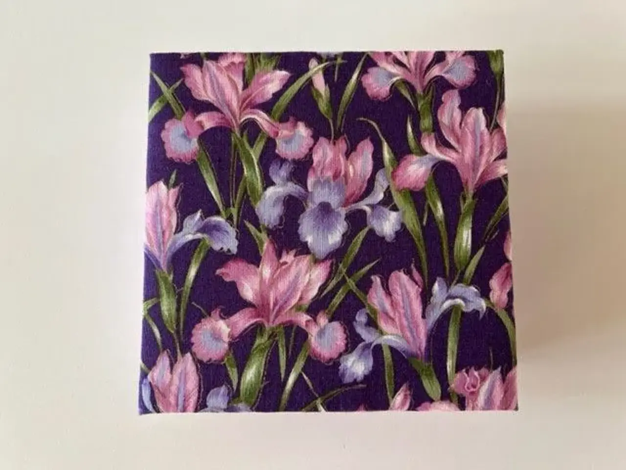 Billede 3 - Æske syet i patchwork