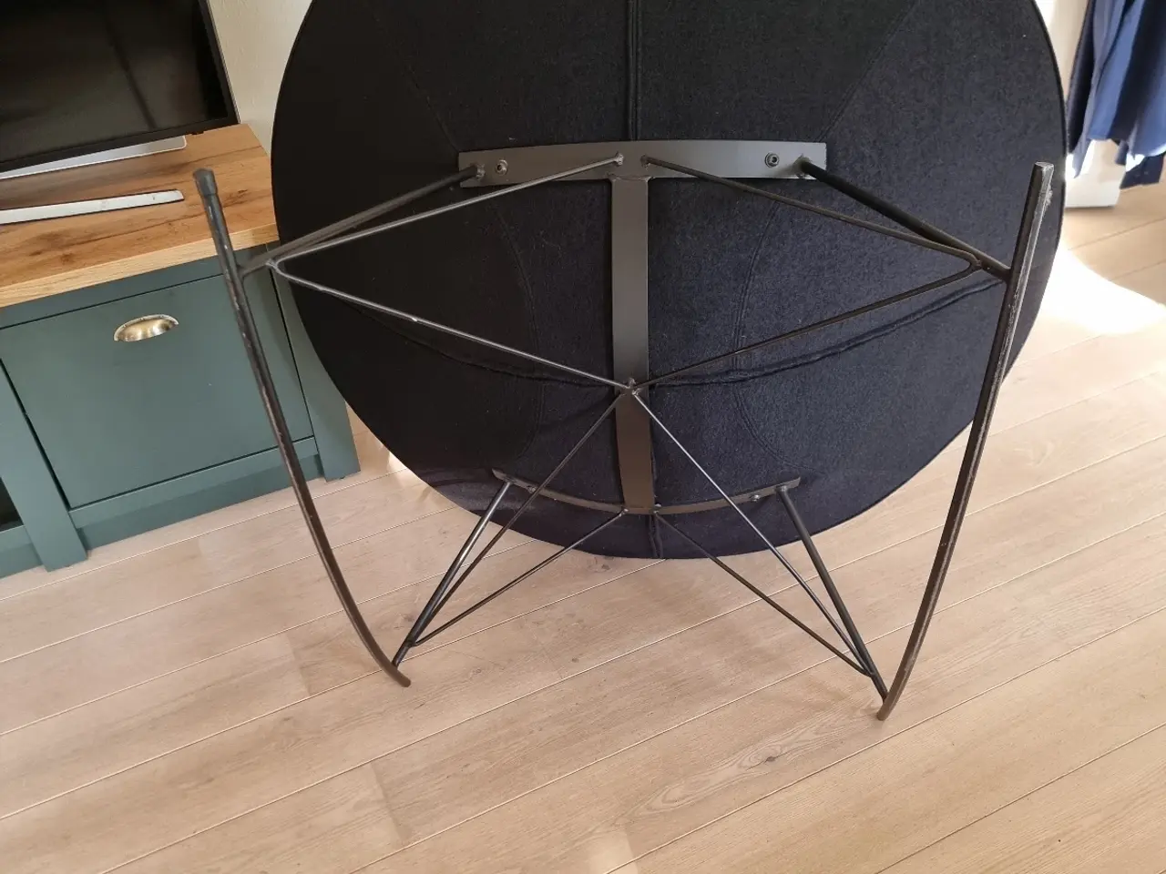 Billede 3 - Stor rund loungestol / gyngestol – Sort