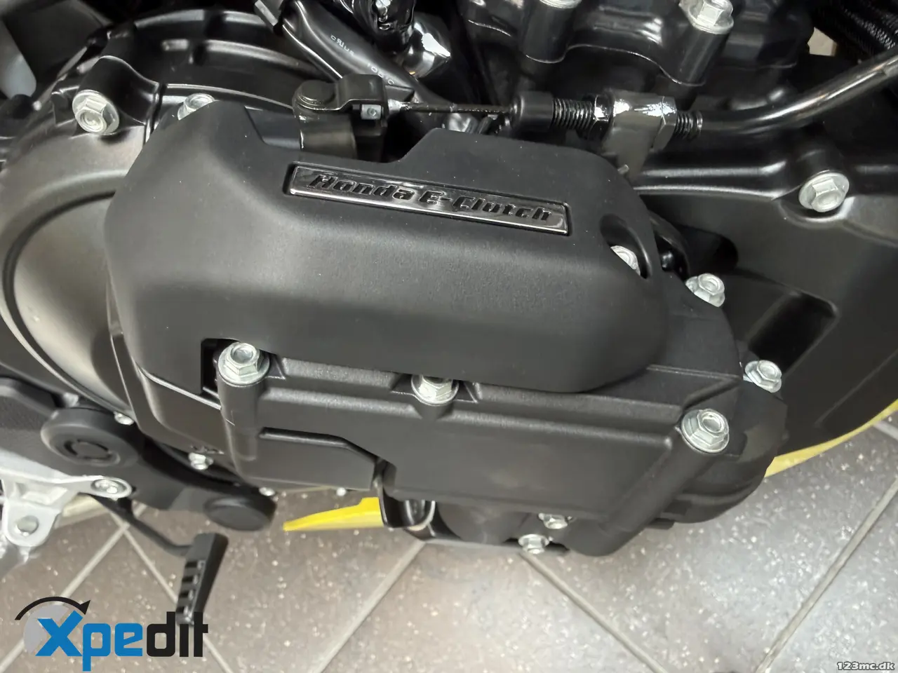Billede 13 - Honda CB 750 Hornet E-Clutch