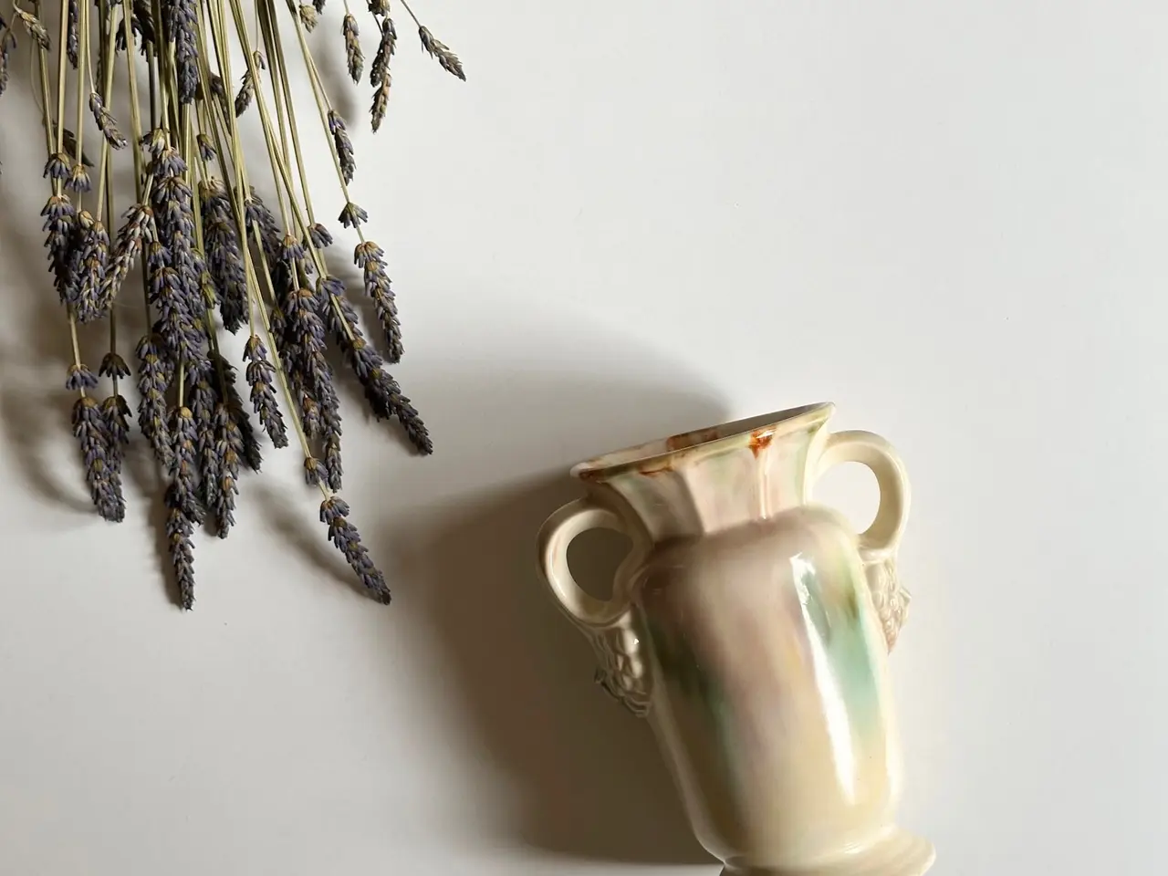 Billede 1 - Keramikvase, creme m pasteller