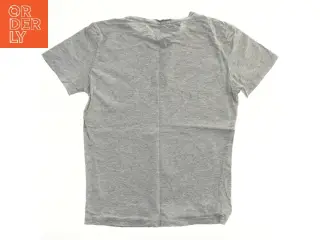Grå T-Shirt fra Tommy Hilfiger (str. 152)