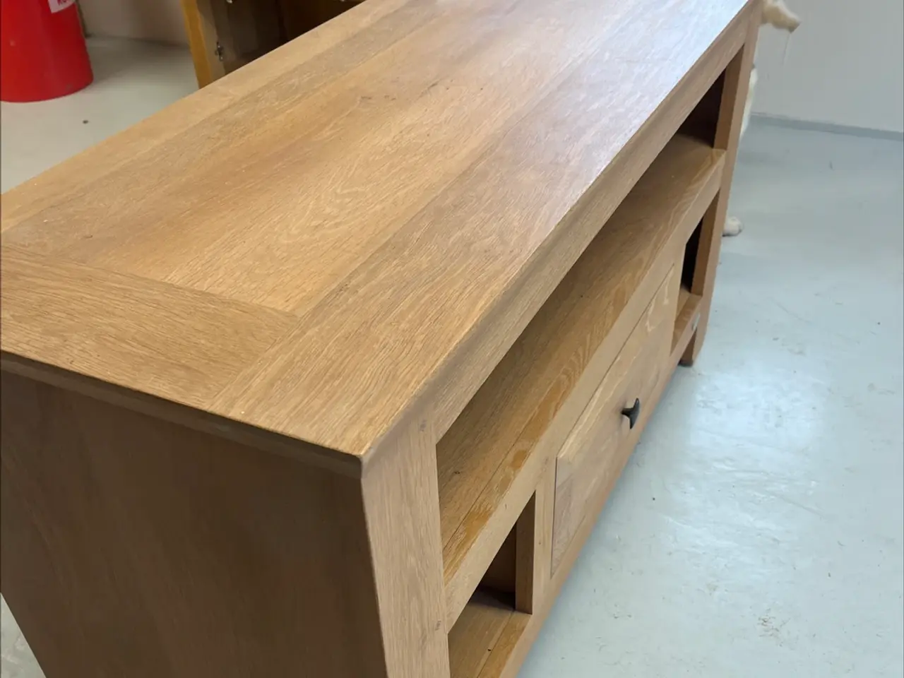 Billede 6 - TV bord i massiv fransk eg.