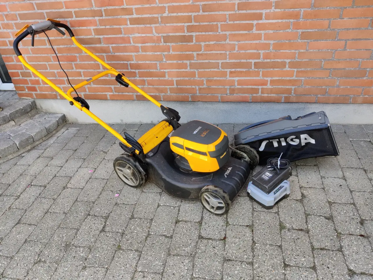 Billede 1 - Stiga voltage 80 batteri klipper