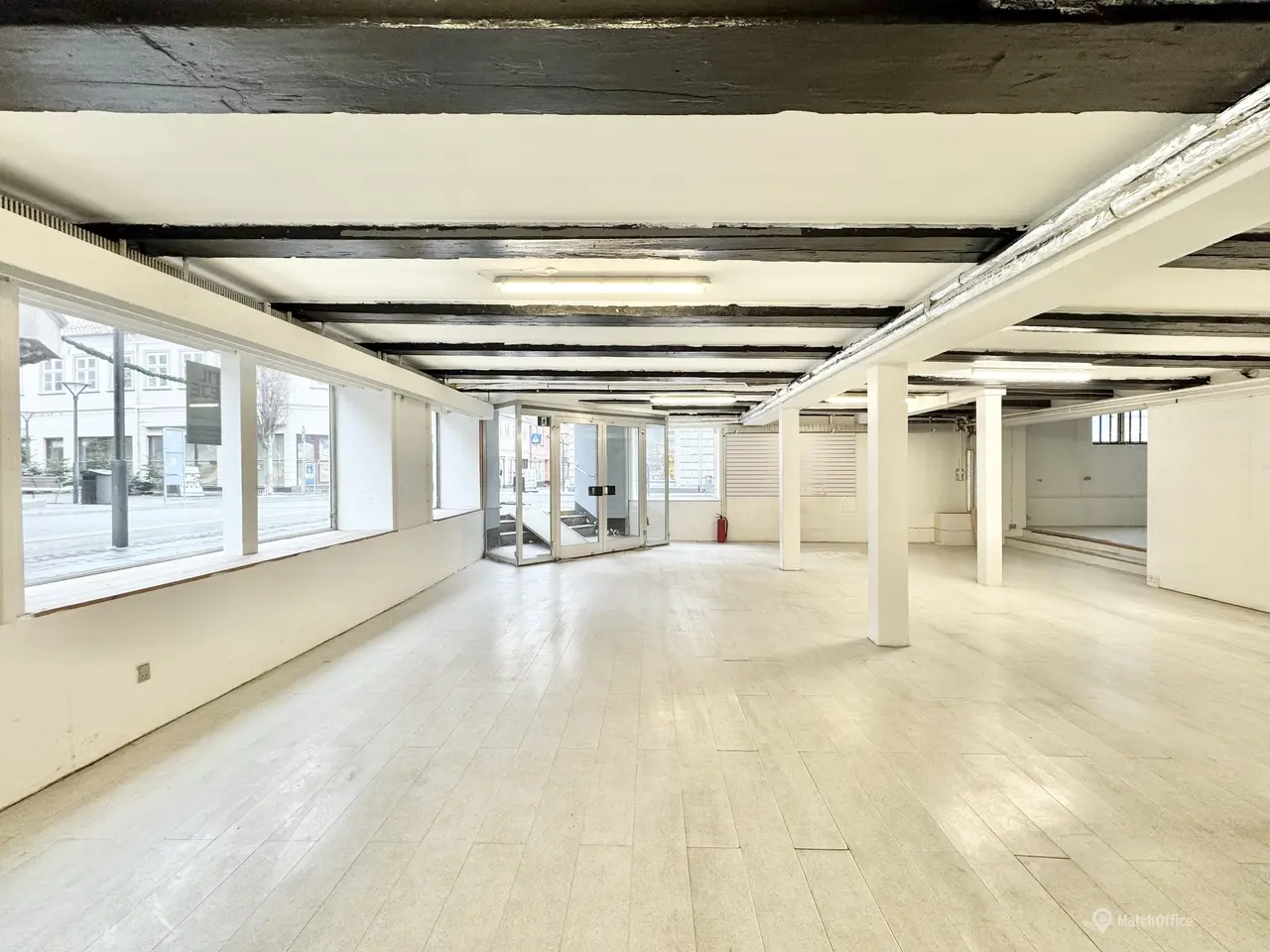 Billede 2 - 281 m² butikslokale. – nabo til Normal i Nyborg