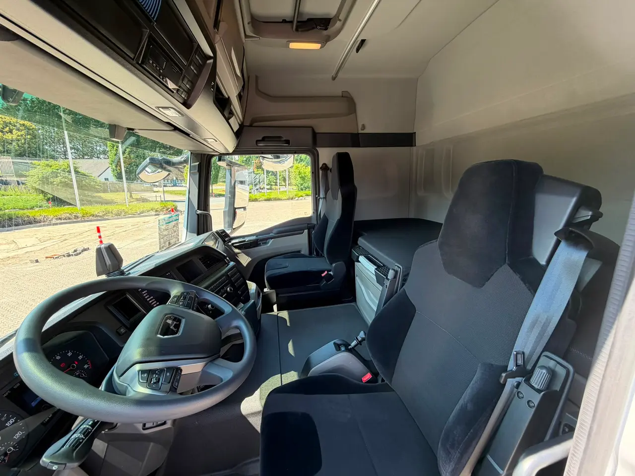 Billede 8 - MAN TGM 26.290 6X2-4, Knæklad