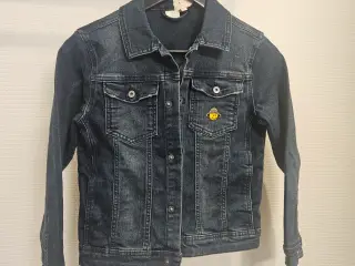 Cool denimjakke i slidt look 134 cl.