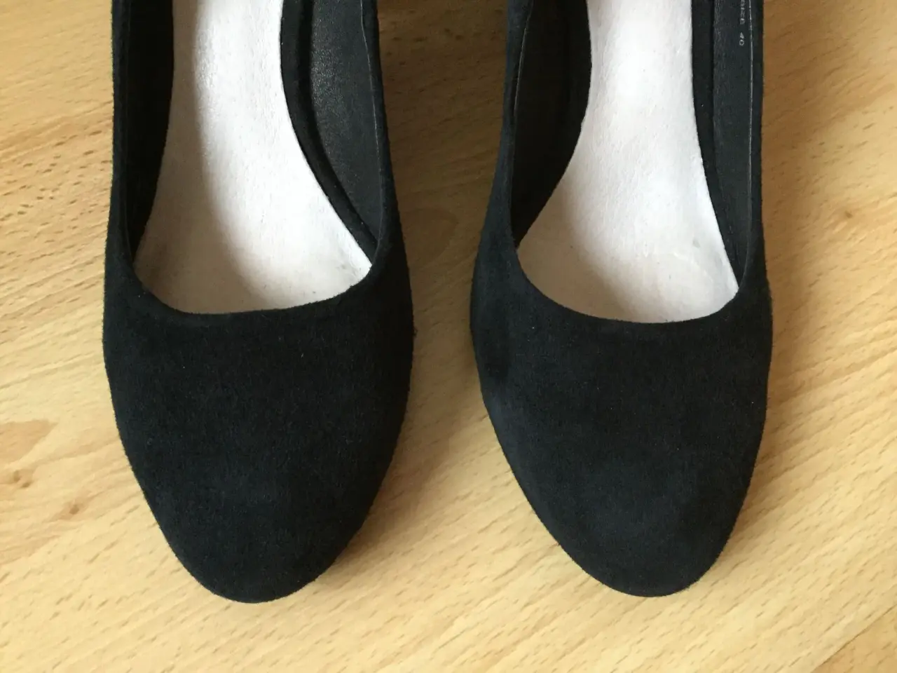 Billede 2 - BIANCO Lædersko / Pumps str. 40