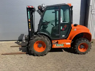 AUSA 2,5 Ton 4x4 Terrængående diesel truck.