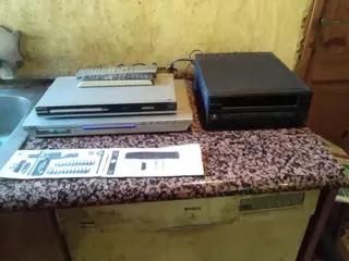 Moviebox & 2 dvd'er Tænder STK pris 100 / Byttes