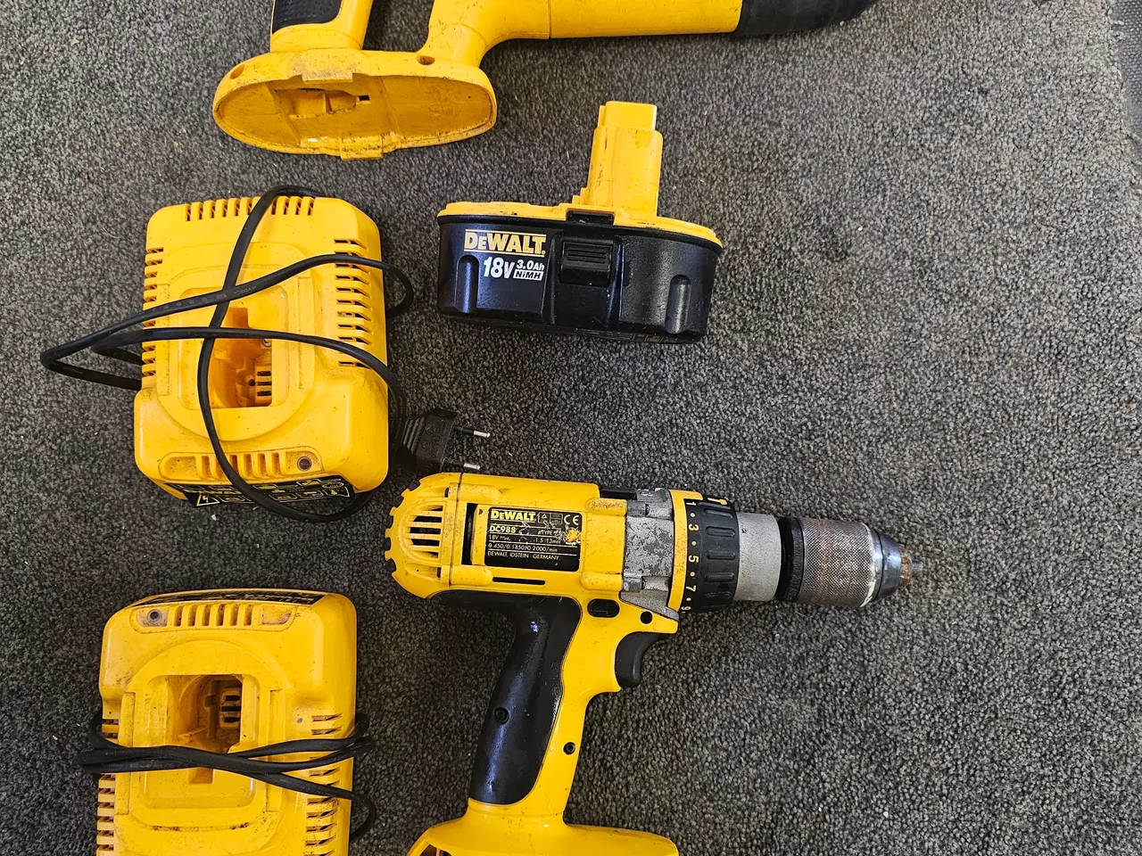Billede 1 - Dewalt bore og bajonetsav 