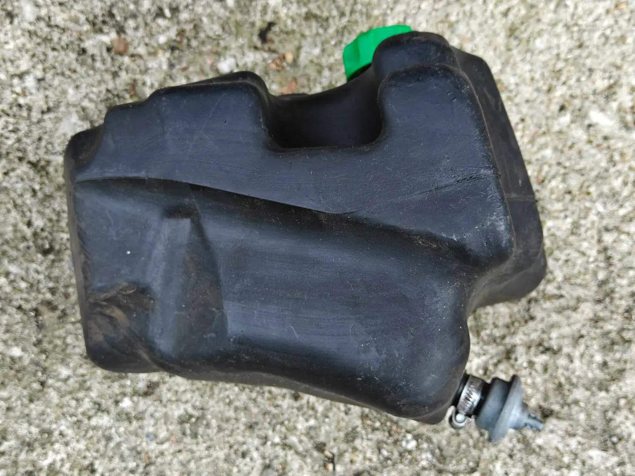 Billede 3 - Benzintank til yamaha neos