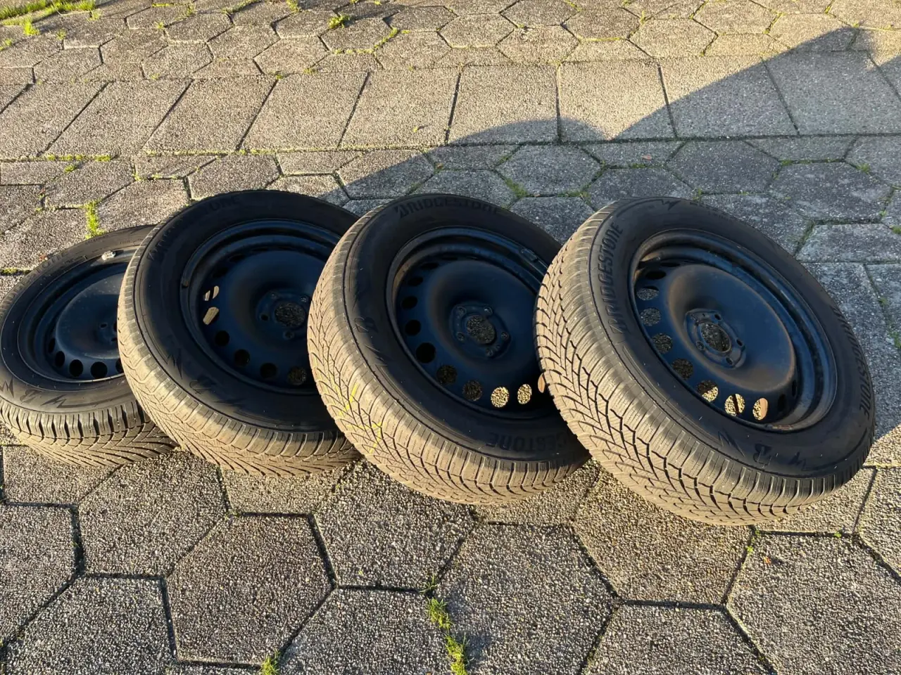 Billede 5 - Bridgestone vinterdæk 17” incl fælge