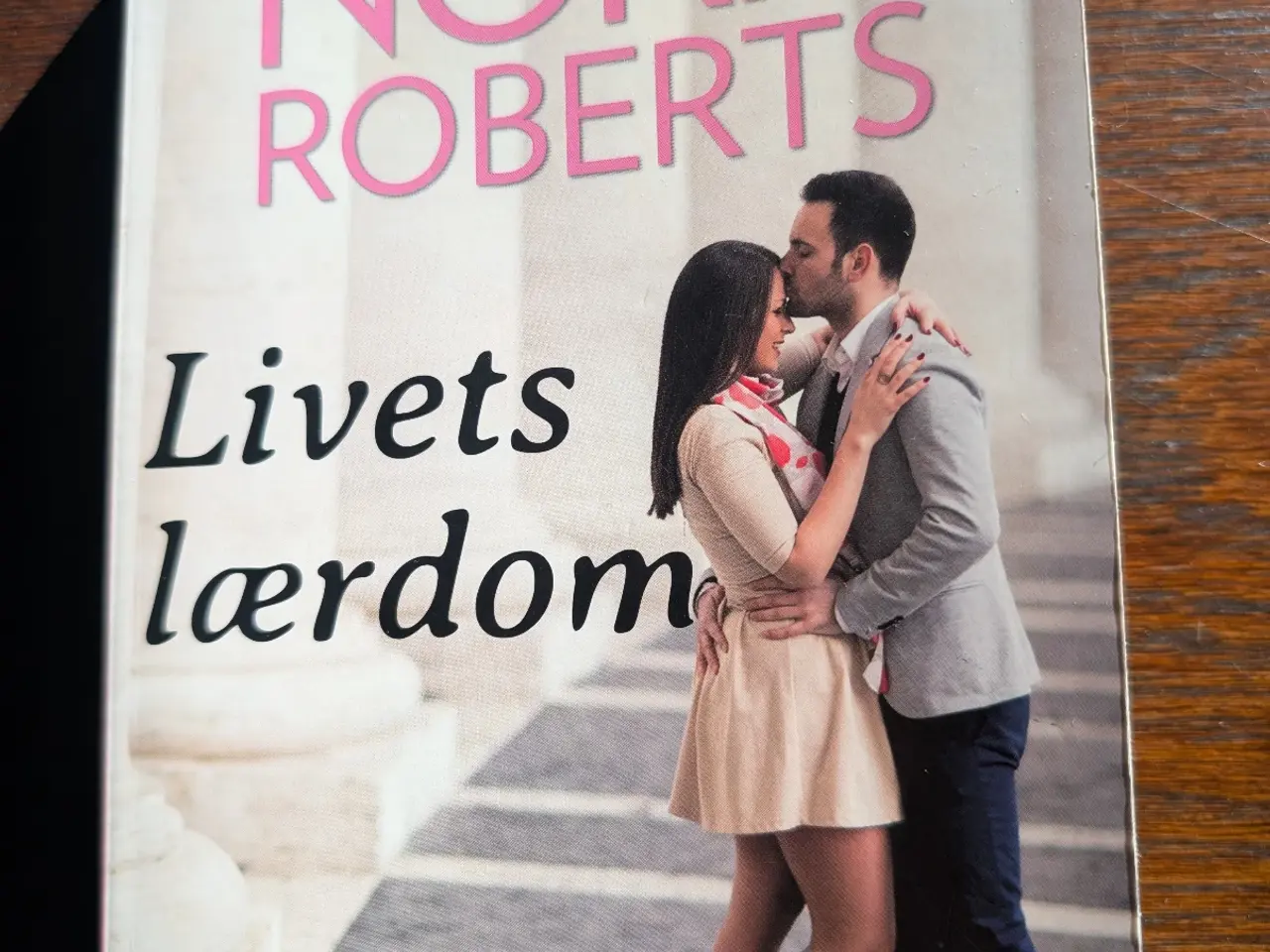Billede 4 - Nora Robert kærligheds romaner 