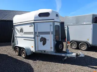 HESTETRAILER BOJ