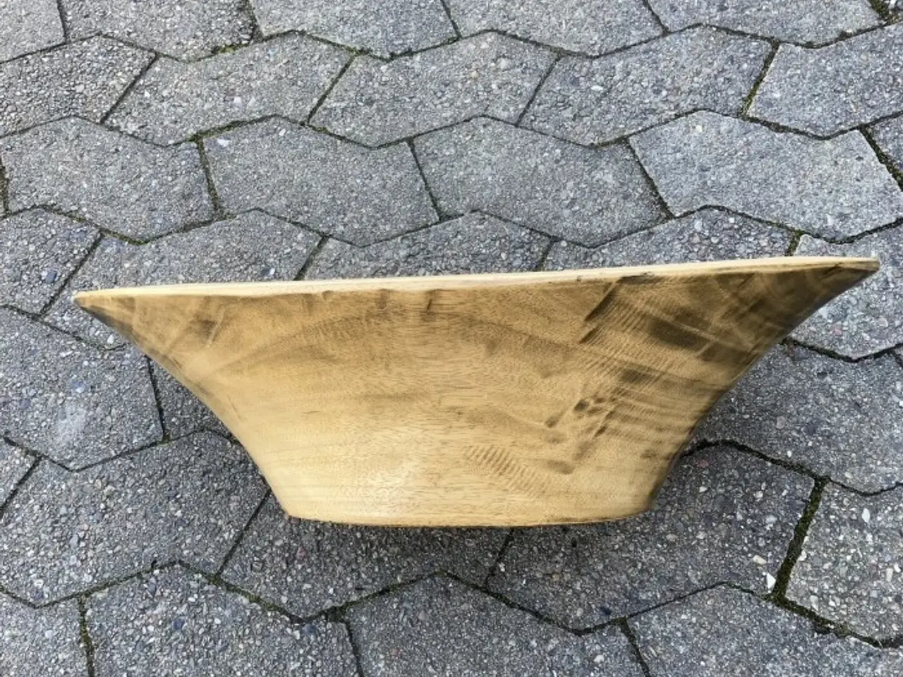 Billede 3 - Stort skønt træfad. 52 x 29 cm og 14 cm høj