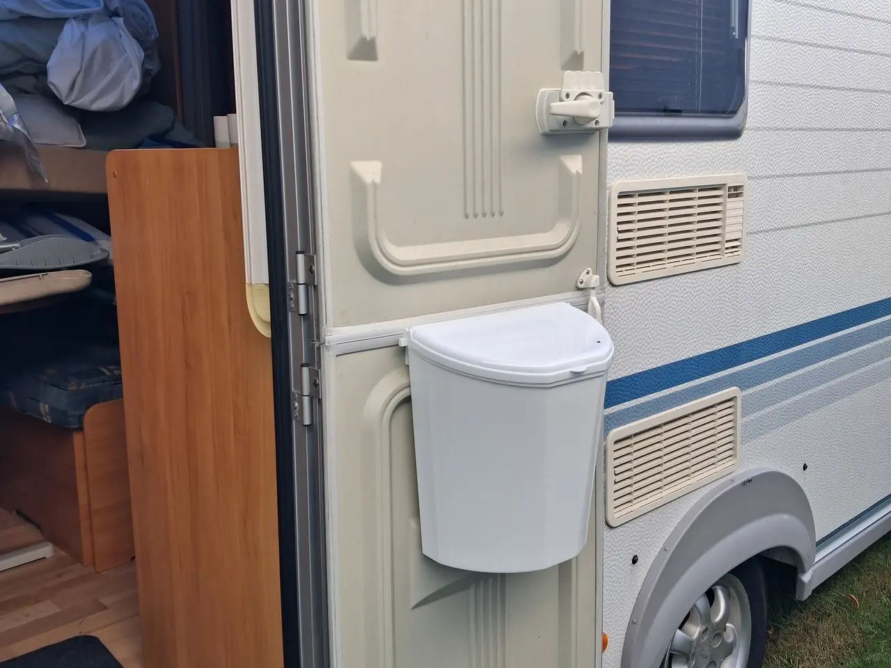 Billede 7 - Meget velholdt campingvogn med ALT i udstyr