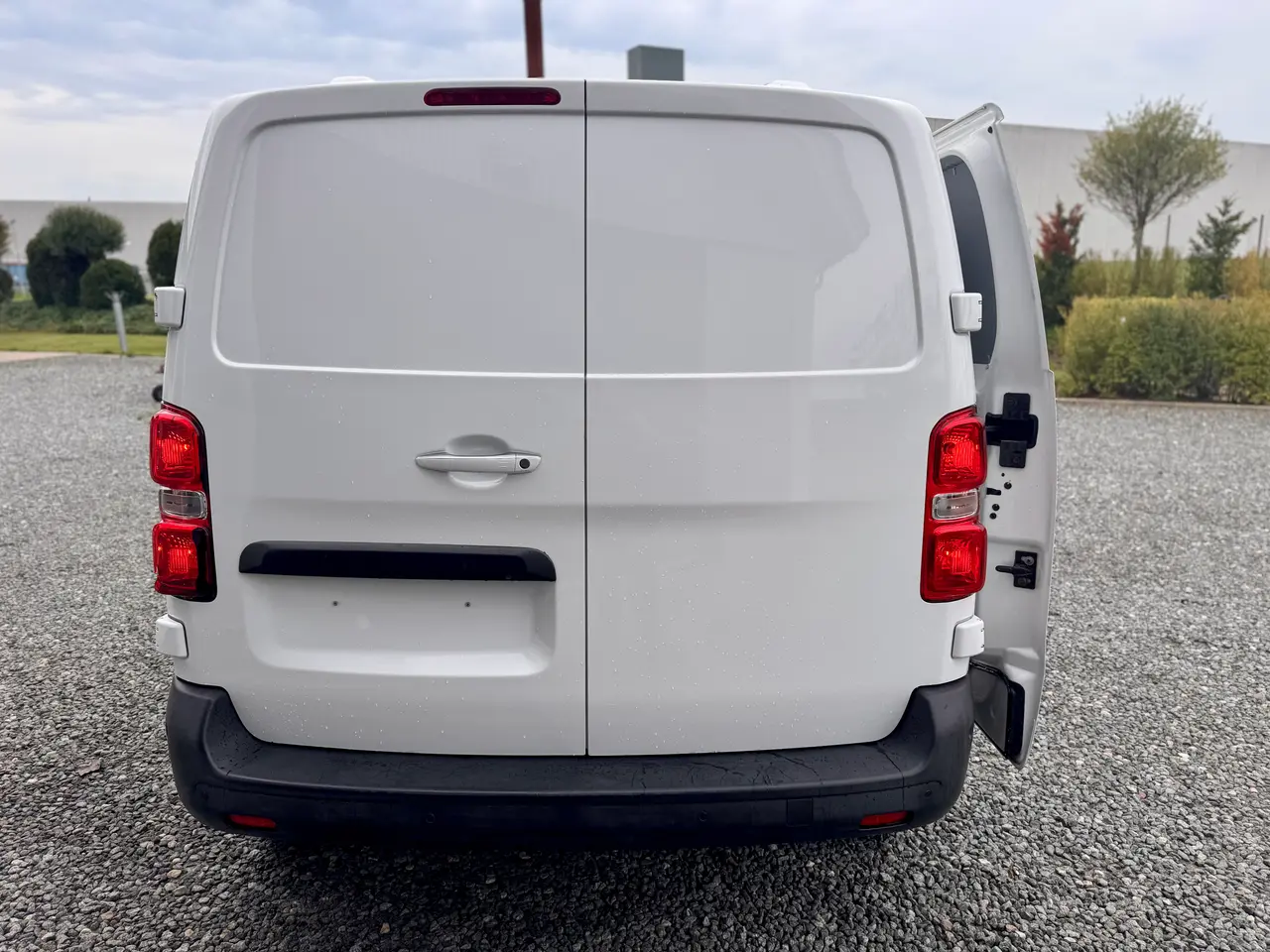 Billede 5 - Opel Vivaro som ny