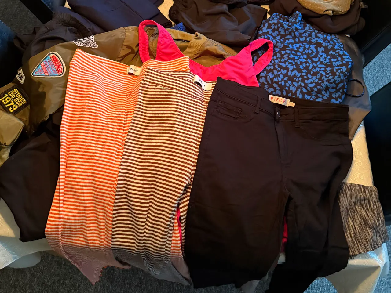 Billede 2 - Pige/dametøj str xs,s, 34,36, incl porto