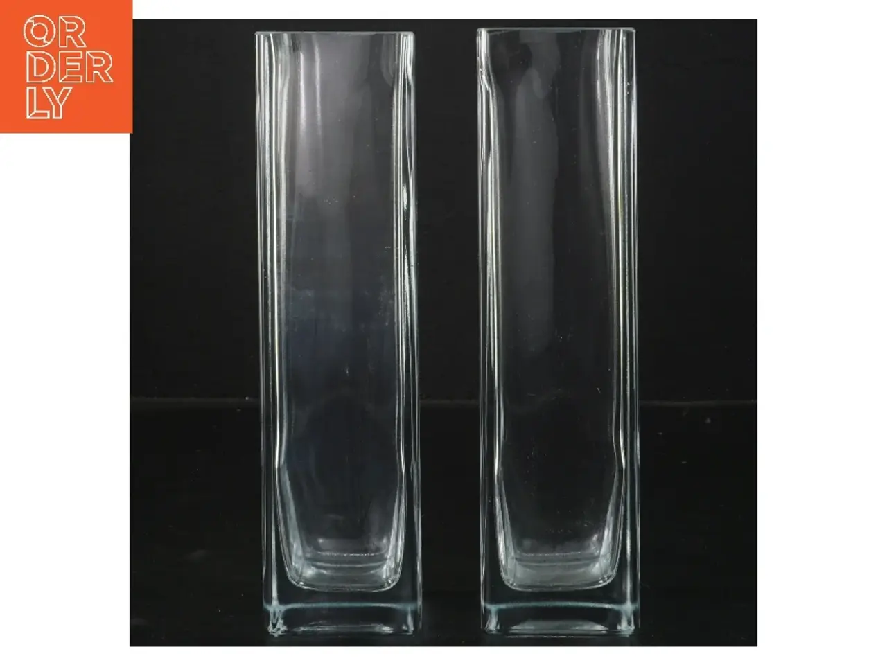Billede 1 - Sæt af firkantede glasvaser (str. 21x5,5x5,5 cm)