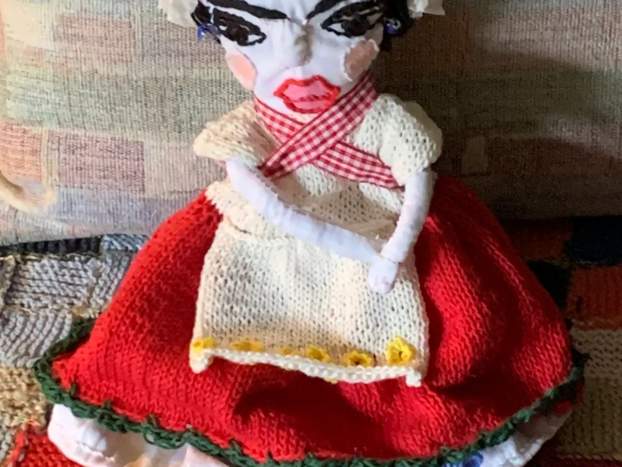 Billede 1 - Håndlavet Frida Kahlodukke.