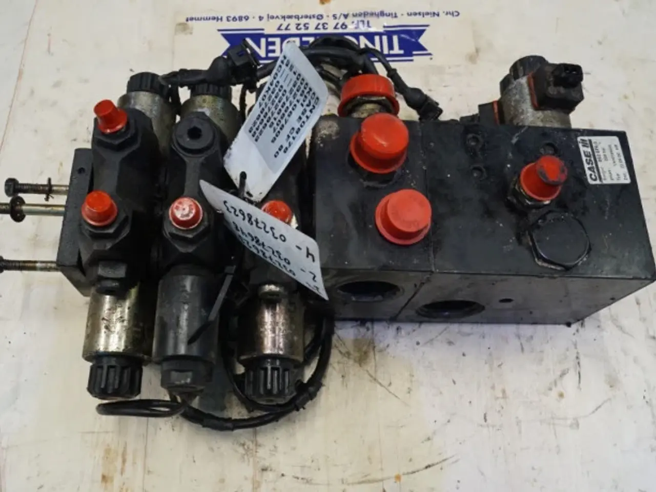 Billede 5 - Case CF80 Hovedventil 061067805