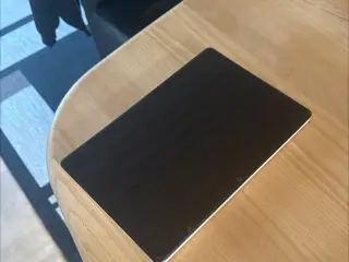 Tablet. Cepter. 