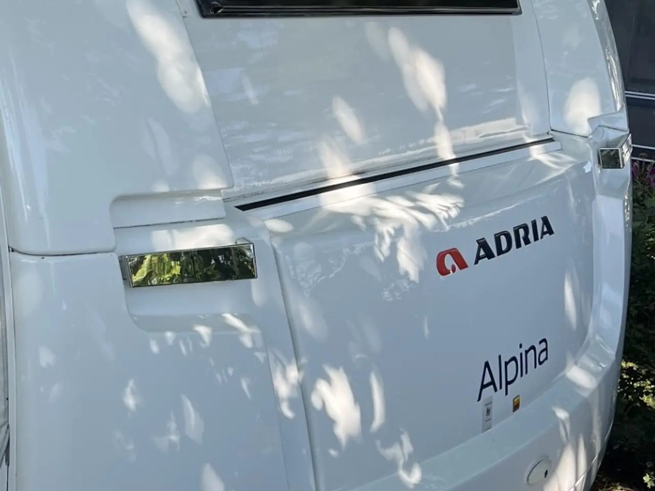 Billede 5 - Adria Alpina 663 HT Med meget godt udstyr.