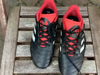 Adidas fodboldstøvler