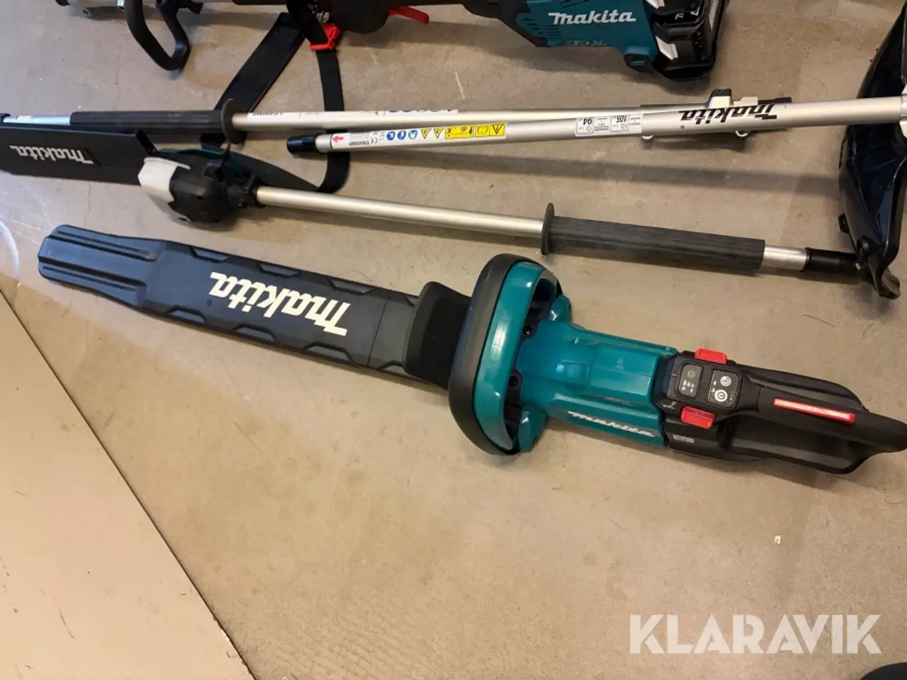 Billede 3 - Lot af havemaskiner Makita inkl. 3 batterier, lader og tilbehør