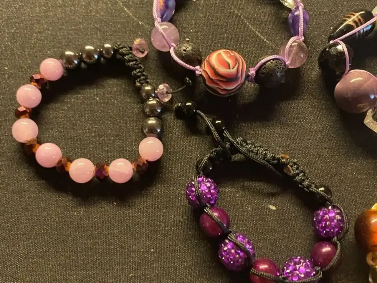 Billede 10 - Nye knyttede armbånd