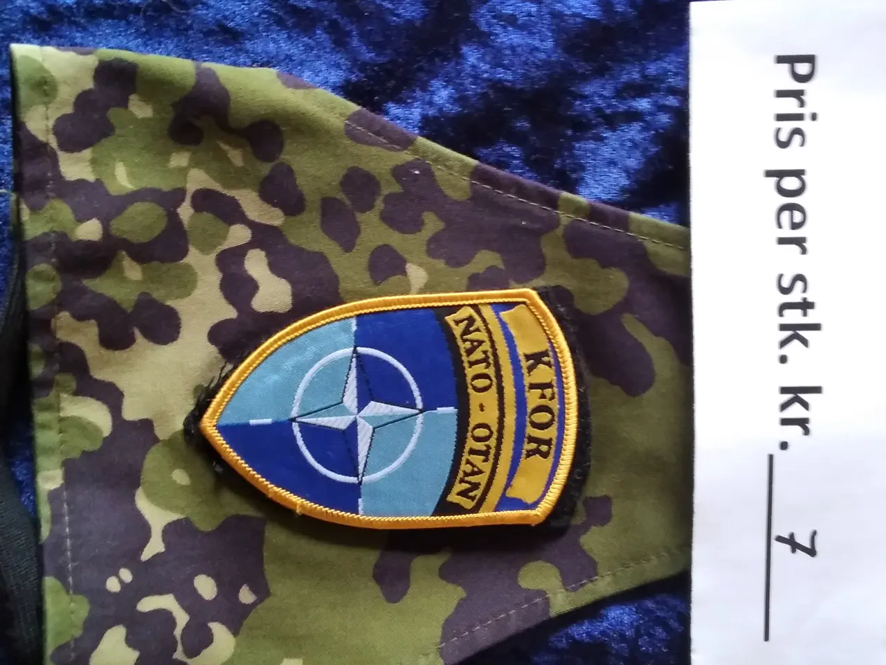 Billede 15 - Militære regimentsmærker og meget andet.