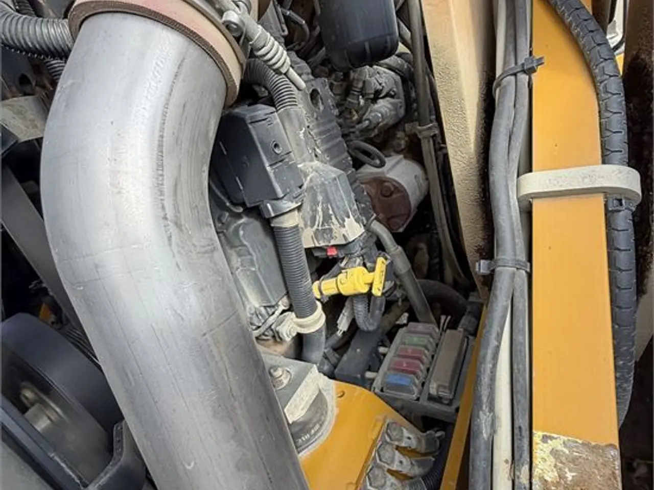Billede 53 - Hydrema 926 E - Engcon MIG2 joystik (Dobbelt command 2), Engcon rotortilt, Moba 2D