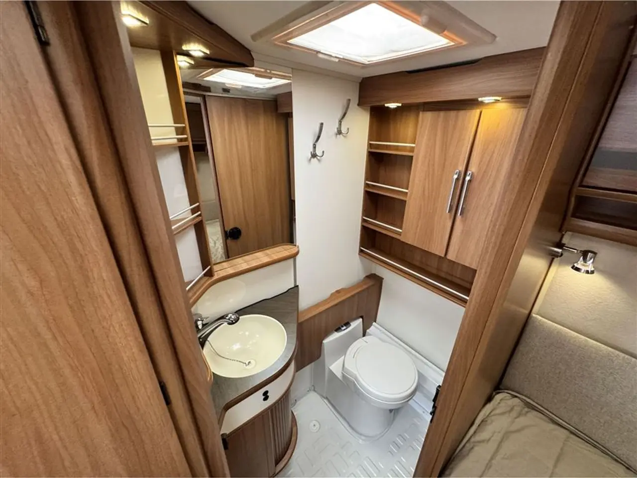 Billede 14 - 2012 - Kabe Classic 520 XL KS   Franskseng-Alde-Gulvv.-Telt