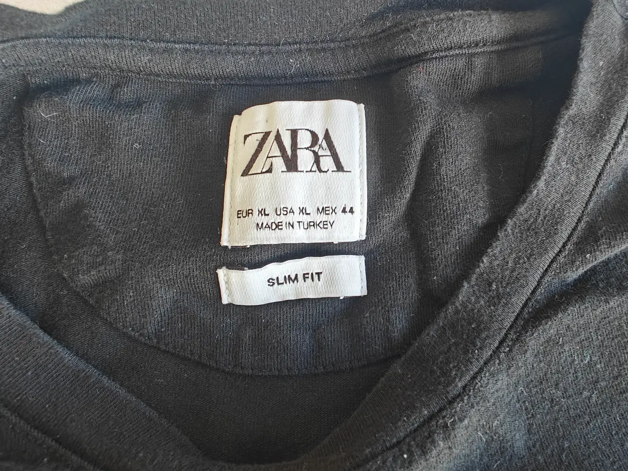 Billede 2 - Sort Zara slim fit T-Shirt str. XL ny.