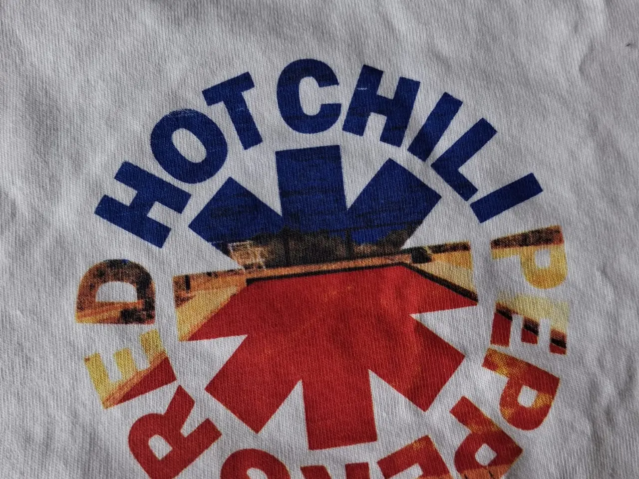 Billede 3 - H&M t-shirt, Red Hot Chili Peppers print, str. M