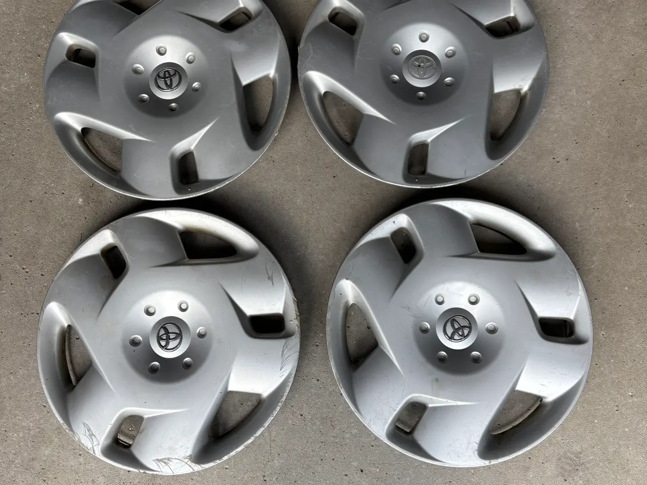 Billede 1 - Toyota Aygo 15” hjulkapsler
