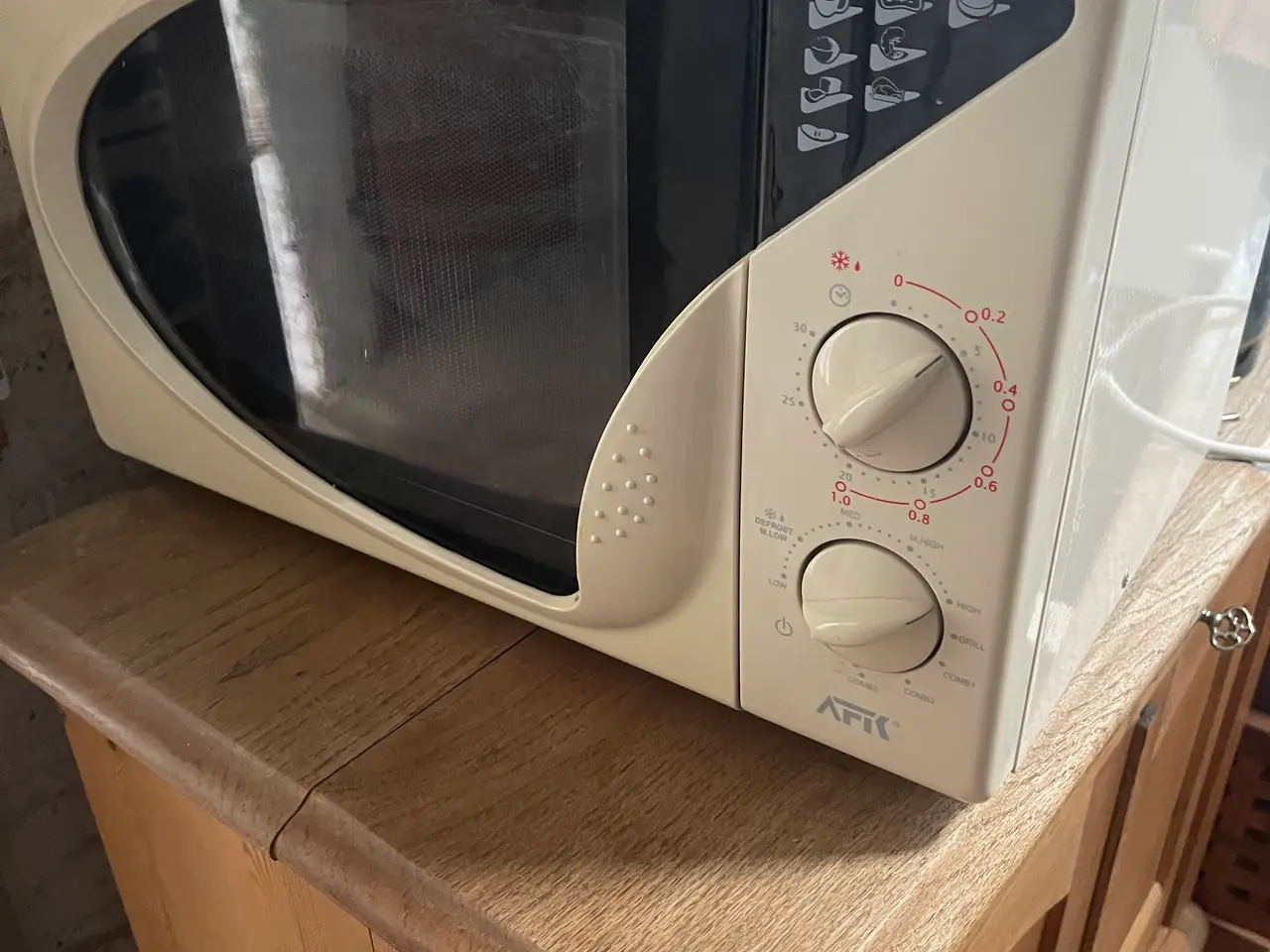 Billede 2 - Microovn AFK model MWG-17