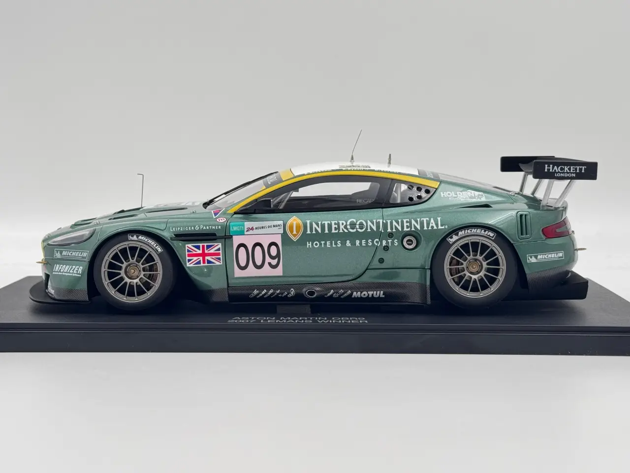 Billede 3 - AUTOart Aston Martin DBR9 LM 6,0 V12 #009 - 1:18