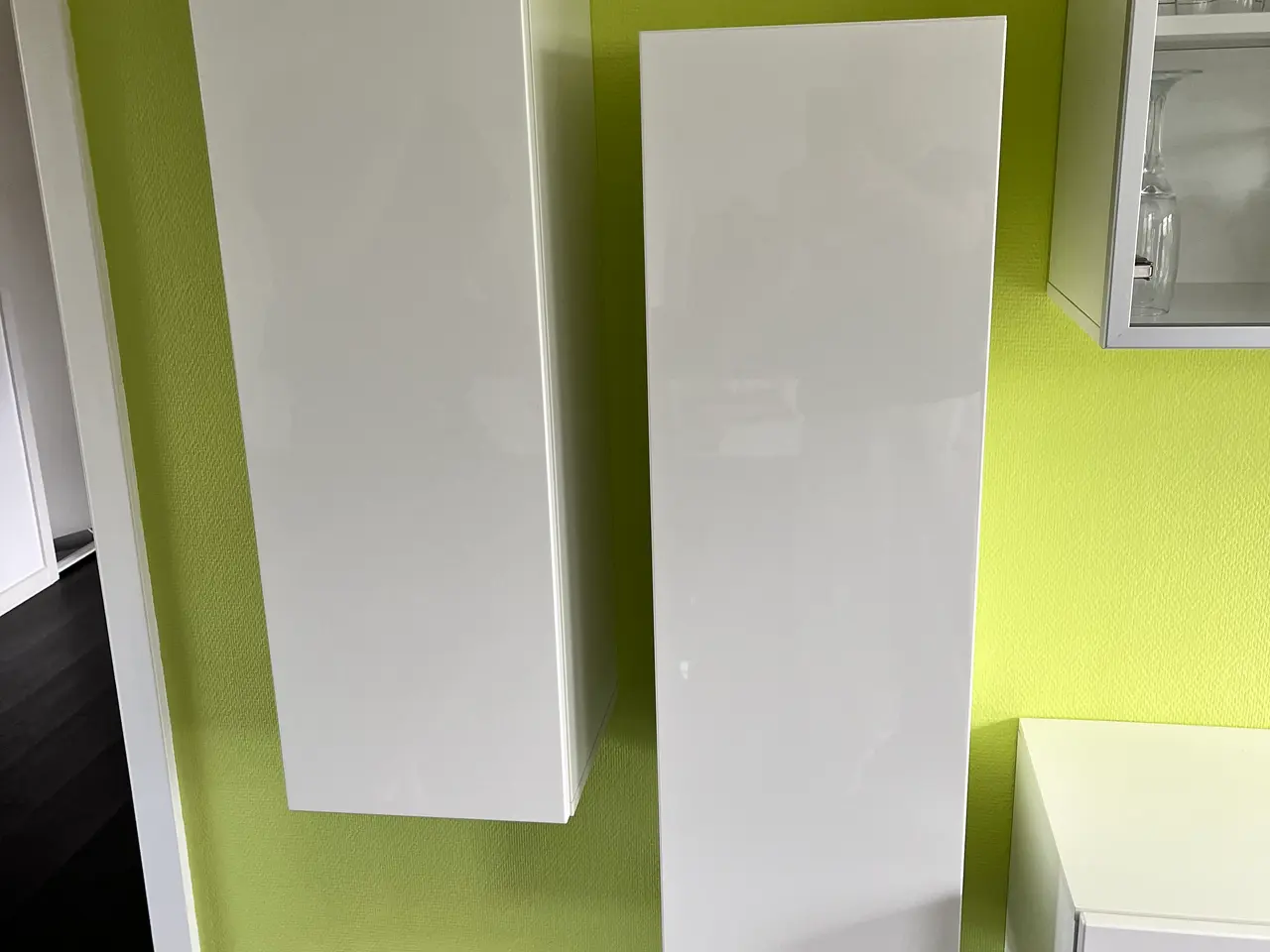 Billede 9 - Skænk/vitrine ophæng - det hele samlet