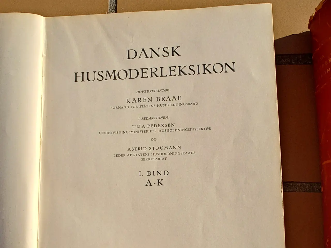 Billede 4 - Dansk husmoder leksikon Bind 1-2 samlet 50Kr