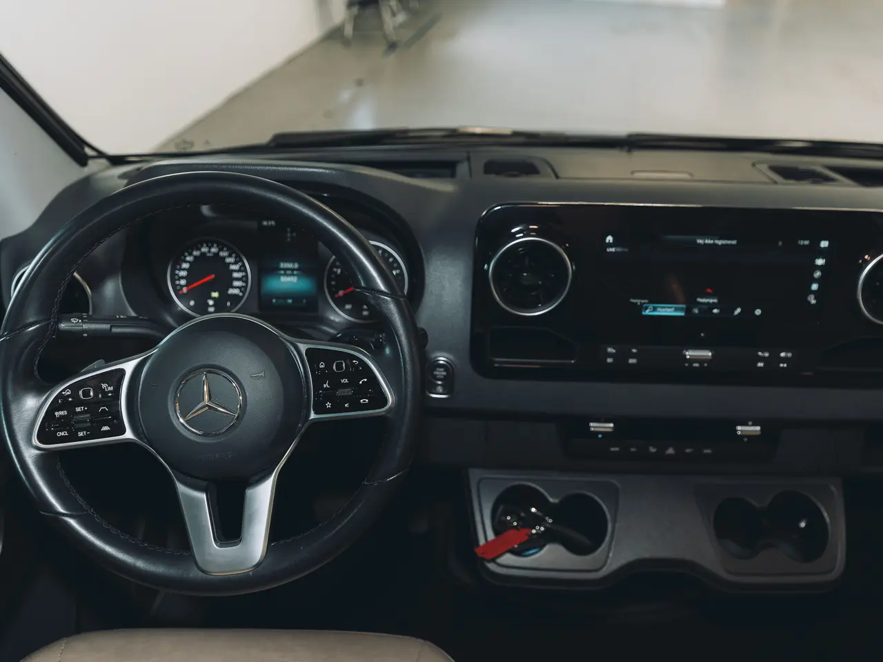 Billede 8 - Eura Mobil Mercedes-Benz Profila 696 EB