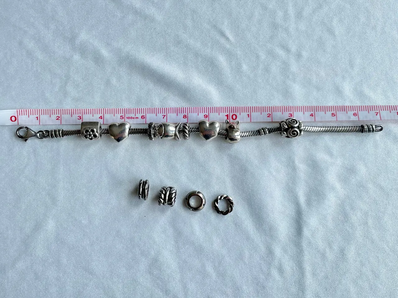 Billede 3 - Pandora charm armbånd i sølv
