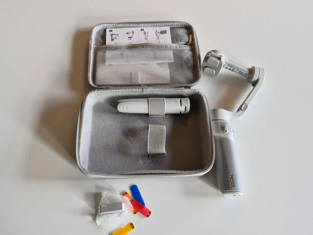 Billede 1 - Håndholdt gimbal for mobiltelefon incl. filterlys