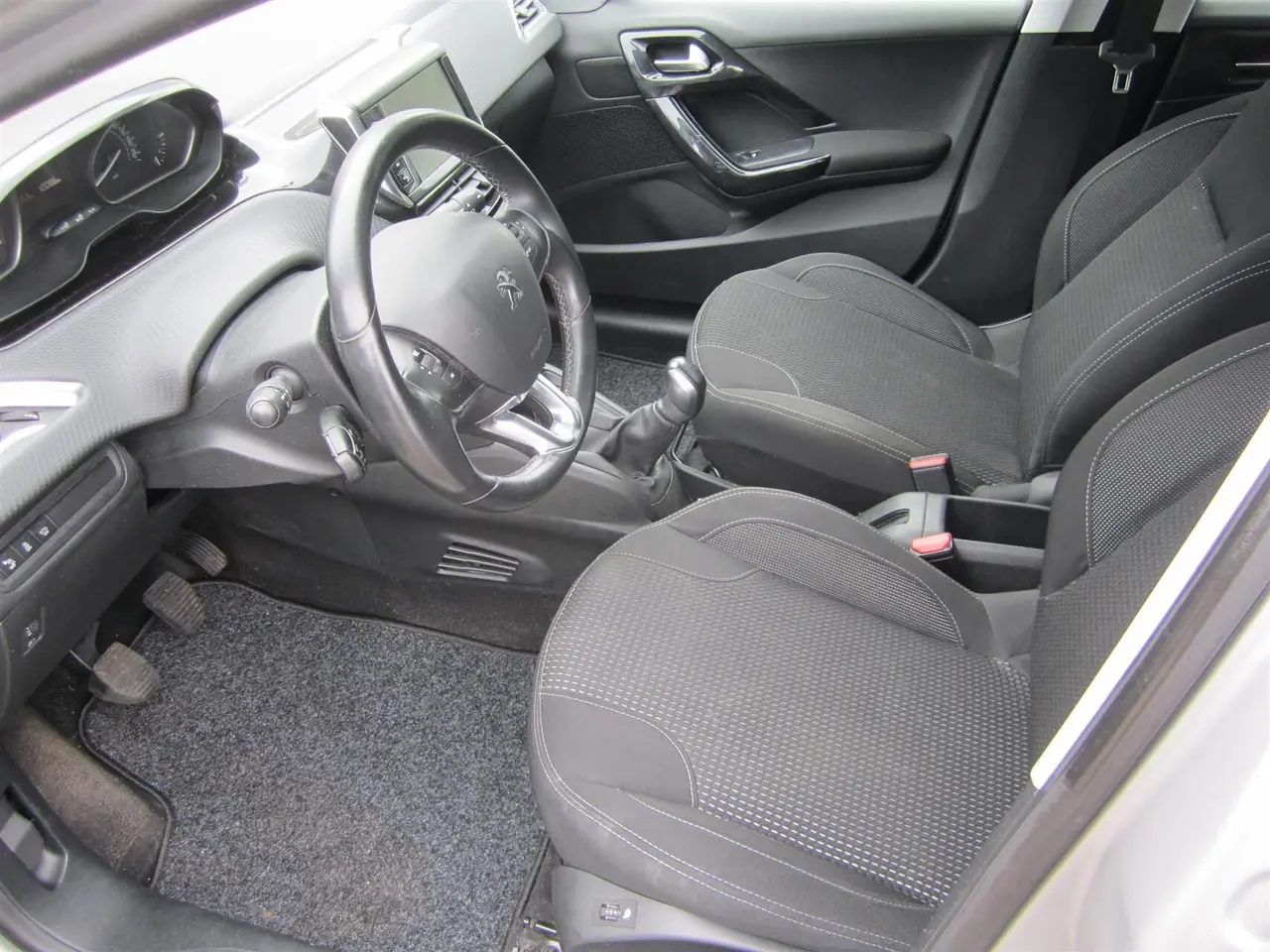 Billede 5 - Peugeot 208 1,6 BlueHDi Desire 100HK 5d