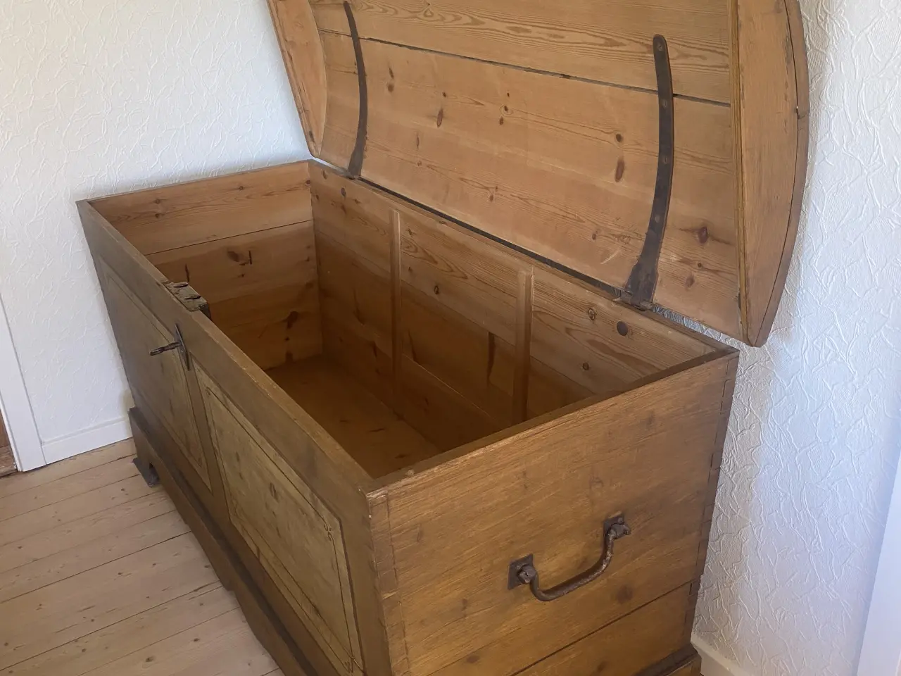 Billede 3 - Smuk antik brudekiste