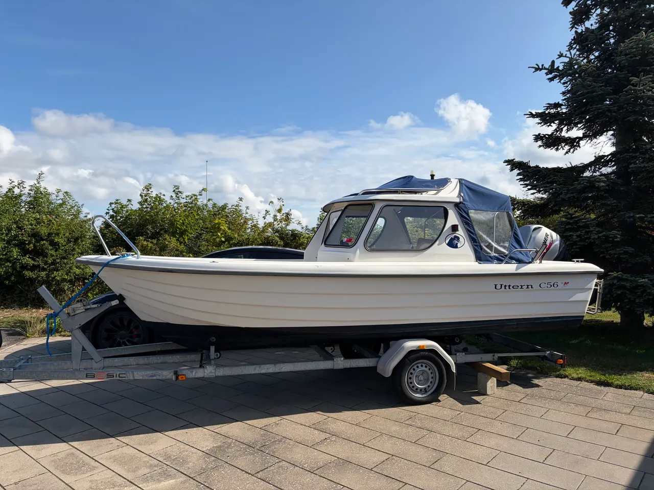 Billede 1 - Uttern C56 – Mariner 50 hk EFI – Brenderup 1000 kg
