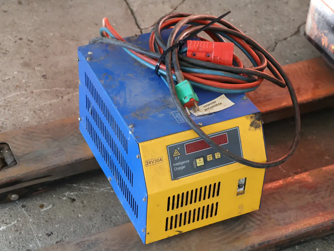 Billede 7 - BT El-palleløfter m/lader, timer 1176