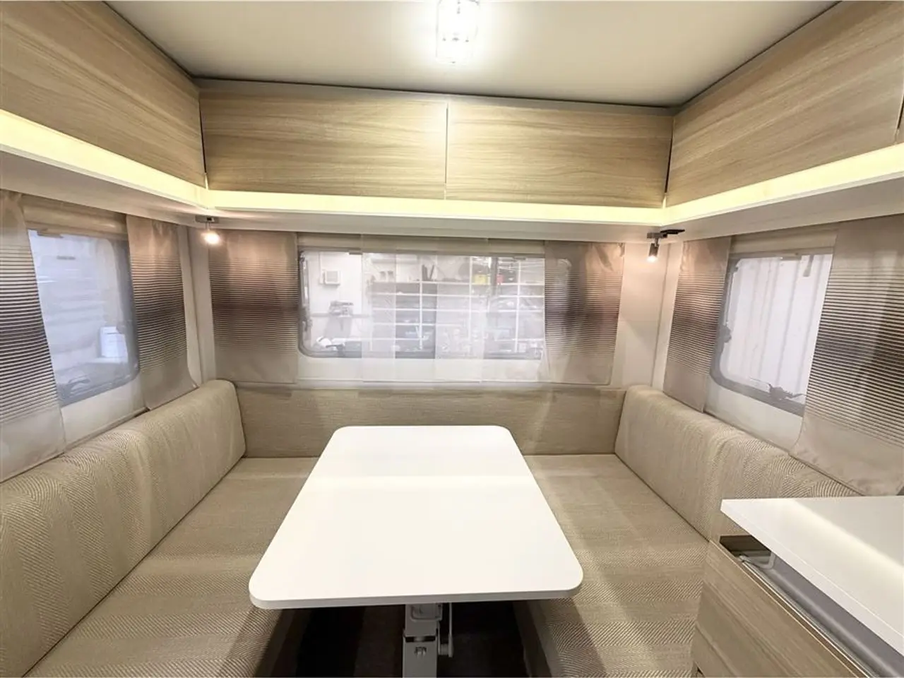 Billede 8 - 2015 - Adria Altea 492 LU Enkeltsenge-Lamel-Mover-Telt