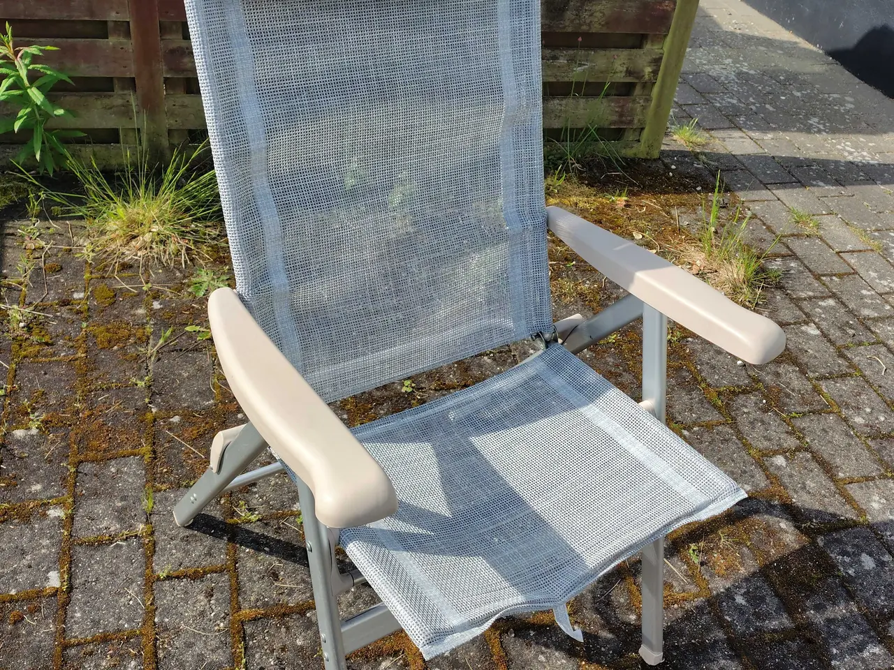 Billede 3 - 4 stk Crespo campingstole og parasol