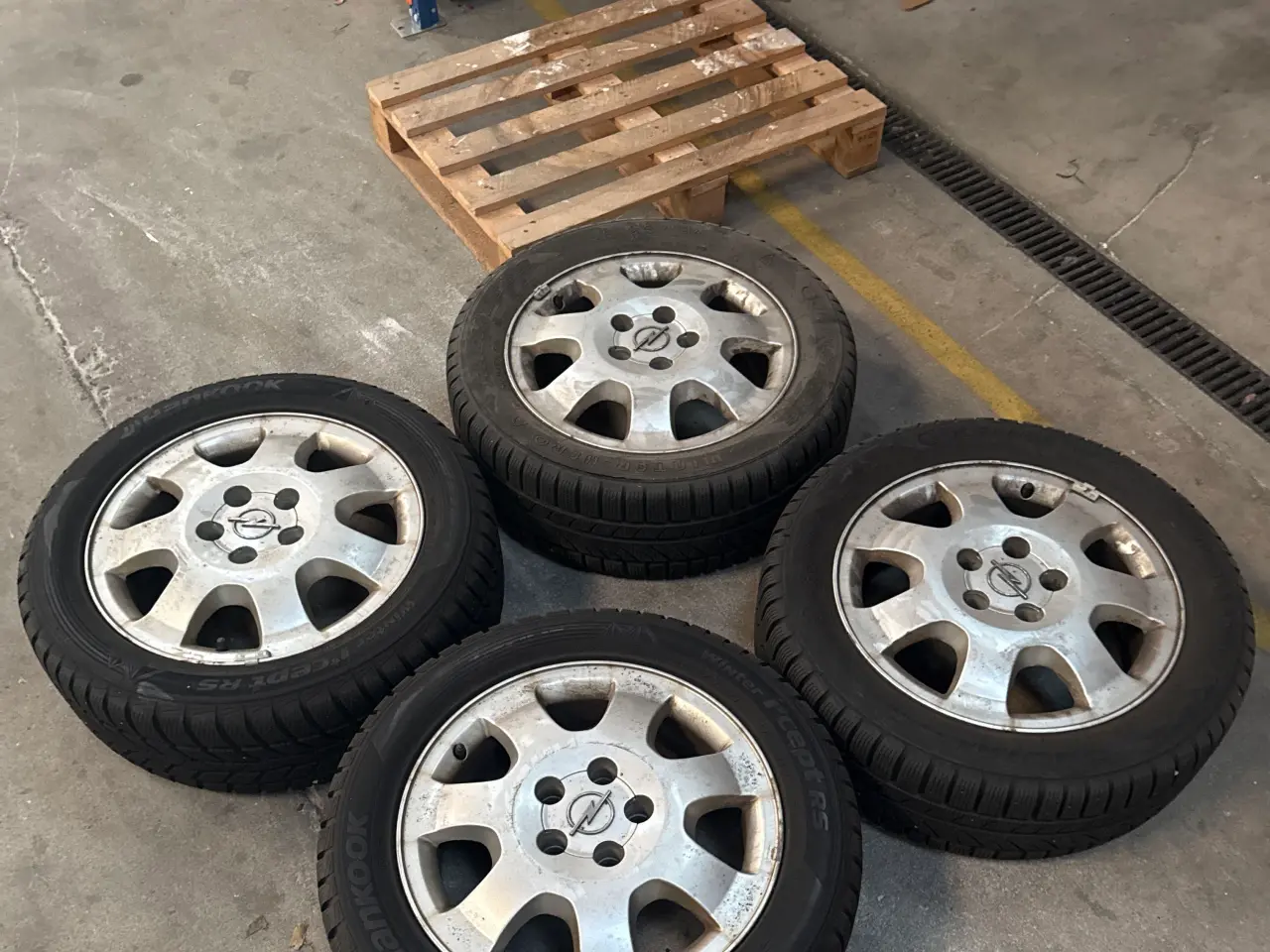 Billede 1 - Vinterdæk med fælg Opel 5 x 110 65,1